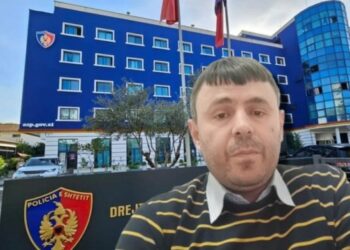 (VIDEO) Urinoi tek dera e Gjykatës së Lartë, kush është ‘tiktok-eri’ që kandidon për drejtor i Policisë së Shtetit