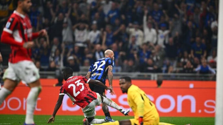 Interi dhe Milani dhurojnë spektakël dhe dy gola në pjesën e parë