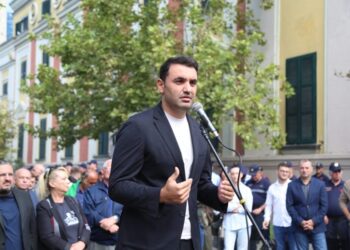 Këlliçi: SPAK mbahet peng nga Veliaj nëpërmjet dosjes së prokurorit të Vlorës