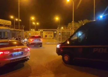 Mbërrin në burgun e Fierit Ervin Salianji, reagon Luan Baçi: Rama, vendimmarrësi