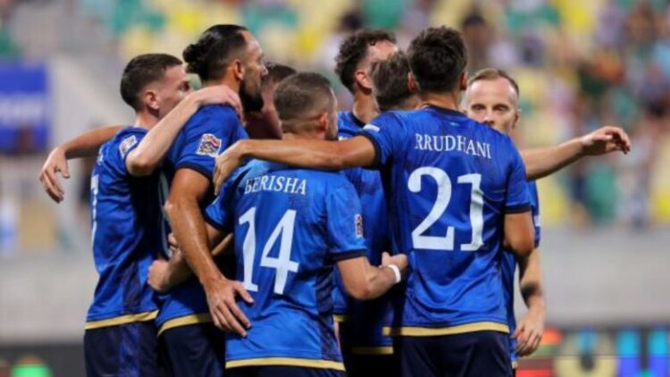 Kosova shkatërron Qipron 4:0, ndërpritet ndeshja se tifozët hapin banderolën “Kosova është Serbi”