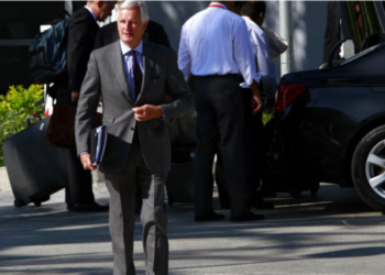 Presidenti Macron emëron kryeministrin e ri të Francës