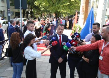 Noka përkujton Azem Hajdarin: Revolta popullore po zien, ne duhet t’i prijmë asaj