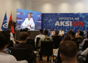 A do të mbani përgjegjësi, nëse PD do të humbasë sërish? Ja si i përgjigjet Berisha studentit