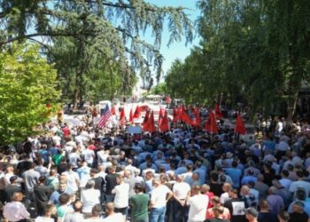 Protestë e shqiptarëve në Preshevë: Marshojmë për identitetin dhe dinjitetin tonë