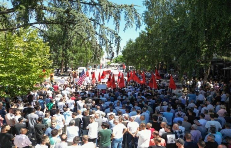 Protestë e shqiptarëve në Preshevë: Marshojmë për identitetin dhe dinjitetin tonë