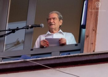 “Salianji u burgos sepse denoncoi Geronin”, Berisha: Nisi beteja, flakët e guximit tonë do të bëjnë shkrumb e hi…