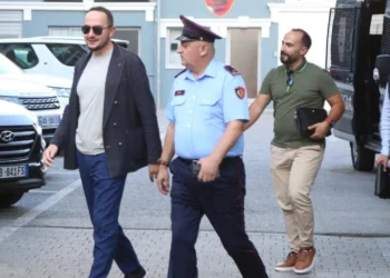 Salianji nis betejën ligjore, kërkesë në Gjykatën e Lartë për pezullim të vendimit dhe kallëzim për Fatmir Xhafën