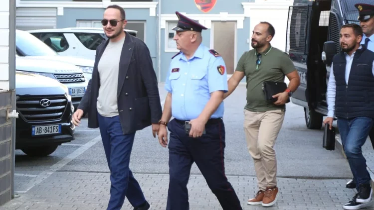 Salianji nis betejën ligjore, kërkesë në Gjykatën e Lartë për pezullim të vendimit dhe kallëzim për Fatmir Xhafën