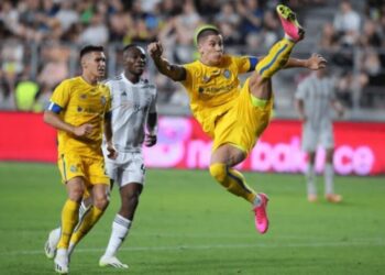 Rivalët e Kombëtares së Shqipërisë humbasin një lojtar që dëmtohet