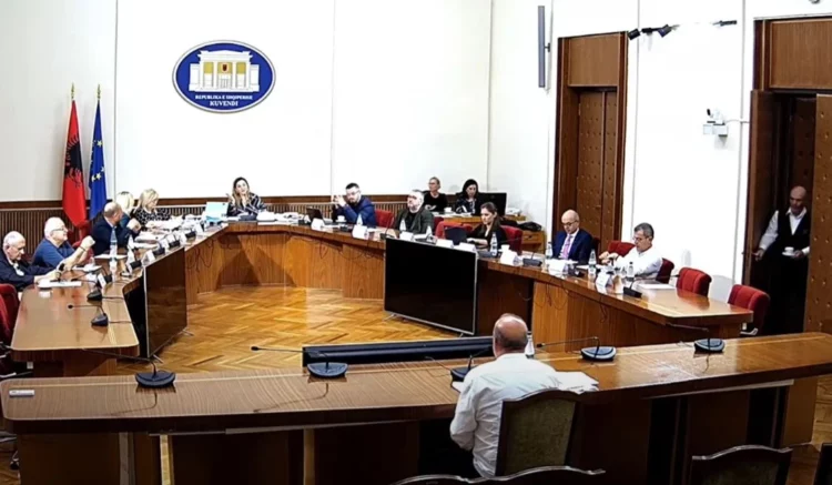 “Keni pasur konflikt interesi”, mjeku Byrazeri: Ilir Beqajn se njihte njeri para 2013, mua po