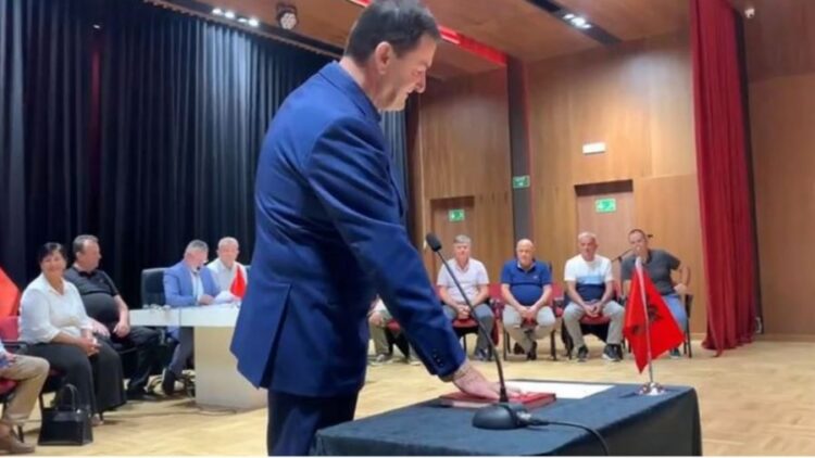 Vangjel Tavo betohet si kryebashkiak i Himarës: Kur ka vullnet gjithçka realizohet
