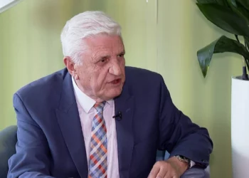 “Wisdom”/ Ish-rektori Lush Përpali: Denoncova skandalin, më falsifikuan firmën! Askush nuk reagoi