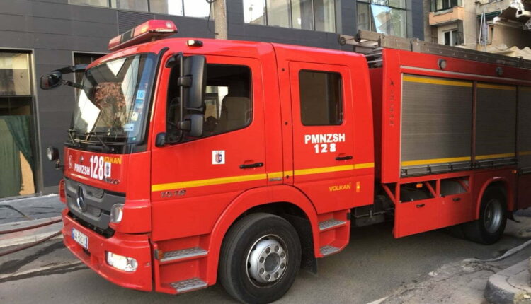 Plagosen dy punonjës të Zjarrfikëses në Shkodër, makina doli nga rruga