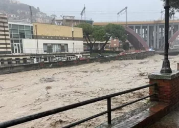 Veriu i Italisë goditet nga stuhia, rrëshqitje dheu dhe përmbytje