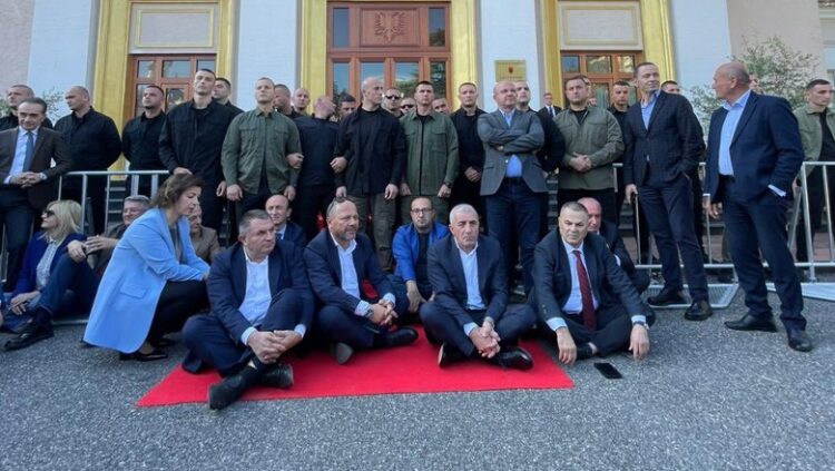 Bardhi i përgjigjet ambasadorit Gonzato: Jemi të përjashtuar, fshehja e realitetit nuk e ndihmon Shqipërinë