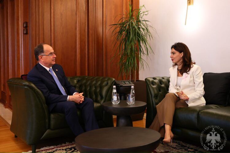 Zbardhet nisma e Spiropalit, kërkon t’i zgjasë me 3 vjet mandatin e Elsa Toskës, që dha dorëheqje nga Kushtetuesja