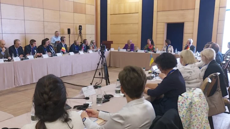 Dosjet e ish-Sigurimit, mbahet në Tiranë konferenca e Rrjetit Europian të Arkivave