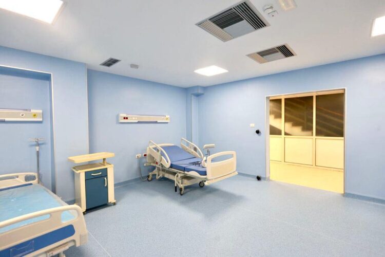 Kishte lindur dje, ndërrojnë jetë 33-vjeçarja dhe foshnja e saj në Spitalin e Tiranës