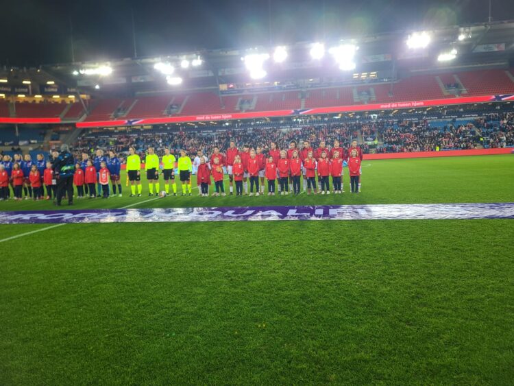 Raundi i parë i playoff-it të Euro 2025/ Përfundon rrugëtimi i Shqipërisë së vajzave, munden 9-0 nga Norvegjia