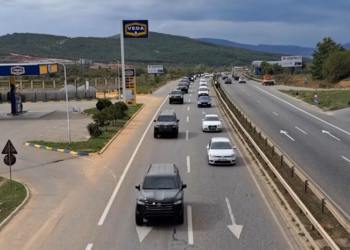 Policia e Kosovës prezanton flotën e re me dhjetëra autoblinda dhe makina