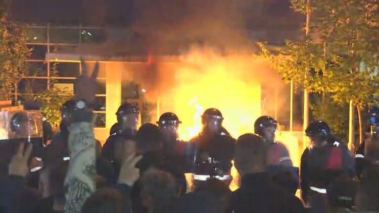 Protesta/ Shkon në 3 numri i të arrestuarve, 11 procedohen në gjendje të lirë