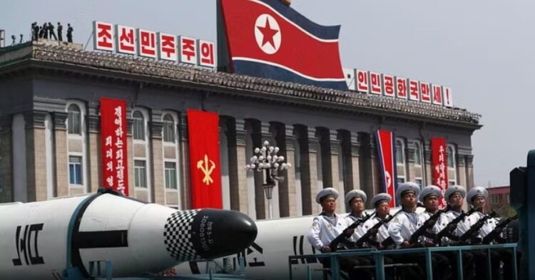 Koreja e Veriut shkatërron rrugët me fqinjin jugor