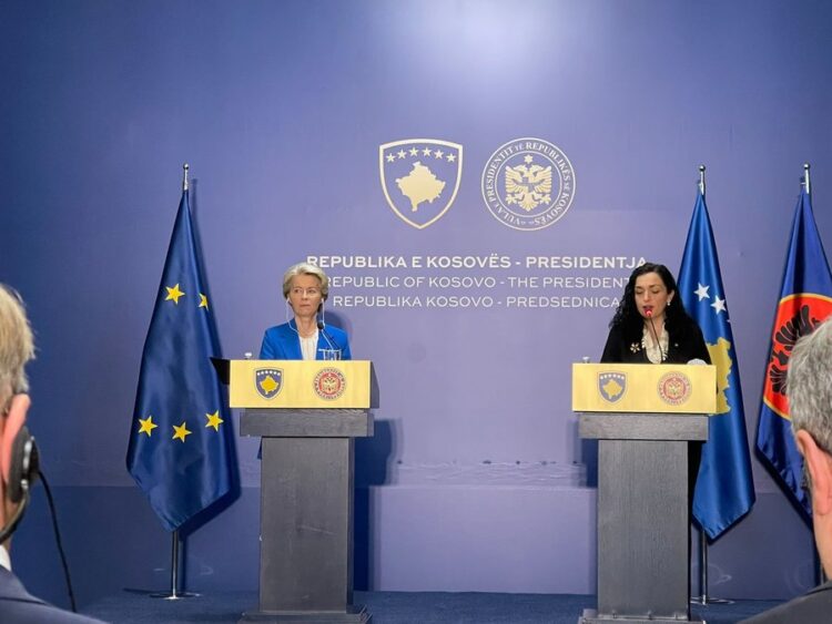 Von der Leyen në Prishtinë, Osmani: Të hiqen masat e padrejta ndaj Kosovës