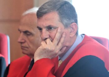 Shpallet fajtor ish-gjyqtari i Kushtetueses, Fatos Lulo/ Dënohet me punë në komunitet