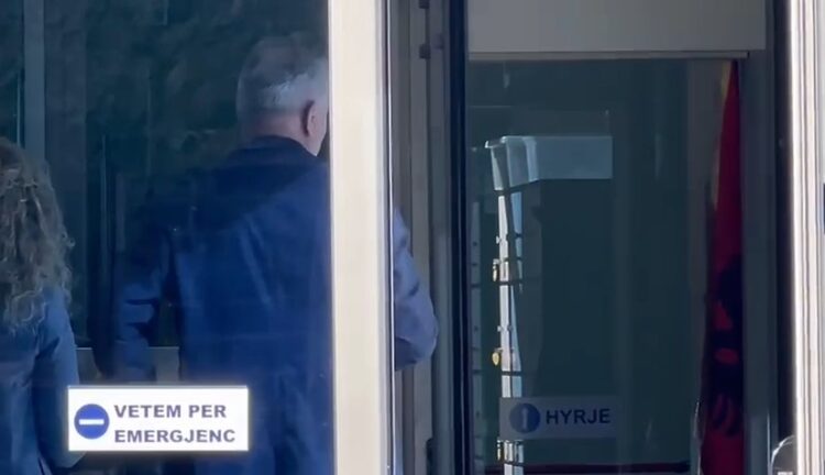 “21 janari”/ Ish-nëndrejtori i Policisë së Shtetit, Agron Kuliçaj paraqitet në SPAK