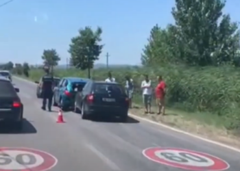 Tre të plagosur në aksidentin e trefishtë në autostradën Rrogozhinë- Lushnje