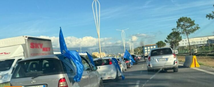 Demokratët e Kurbinit nisen për protestën e madhe në Tiranë (VIDEO)