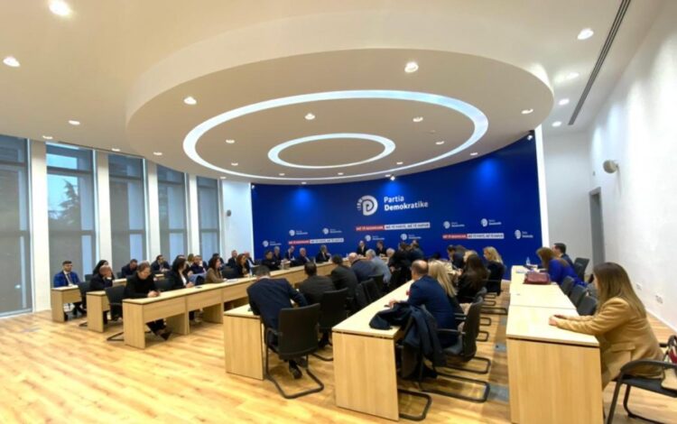 “Të mos ketë fjalime”/ Protesta e 7 tetorit, Noka e Bardhi u japin porositë kryetarëve të degëve