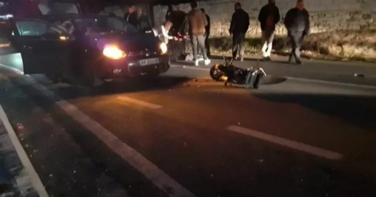 Shkodër/ Vetura përplas motoçiklistin dhe e braktis në rrugë