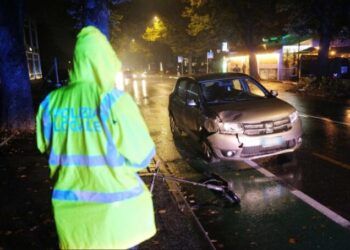 U përplas nga makina teksa lëvizte me monopatinë, humb jetën shqiptari në Itali