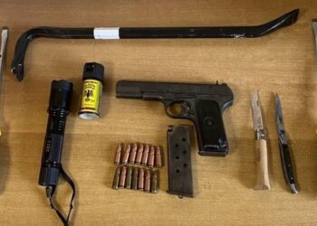 Mbante armë zjarri pa leje, arrestohet 55-vjeçari shqiptar në Greqi