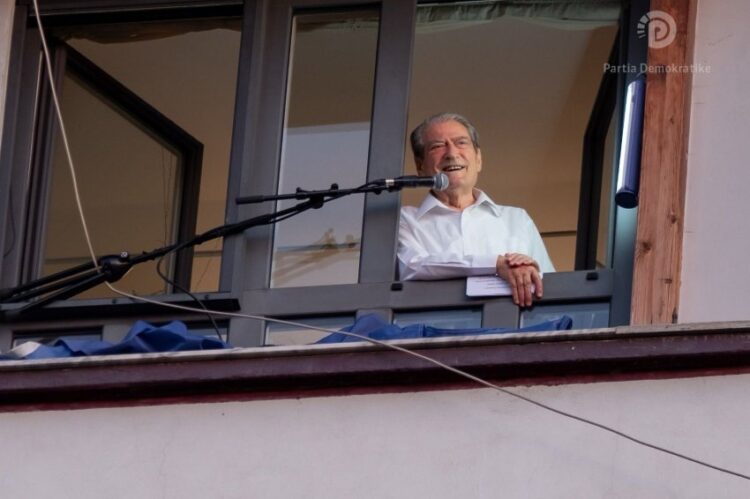 Berisha: Pse zonja Linda nuk flet për “Tetorin rozë”, se Rama i ka dhënë check up-in Vilmës