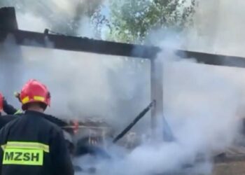 Merr flakë magazina në Lezhë