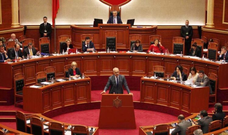“Një epokë e re”/ Si mburrej Rama me ligjin për të cilin u arrestua Meta