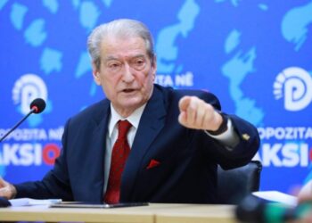 Berisha: Lal vjedhësi përdor narko-policinë ndaj të rinjve që protestojnë kundër vjedhjeve të tij