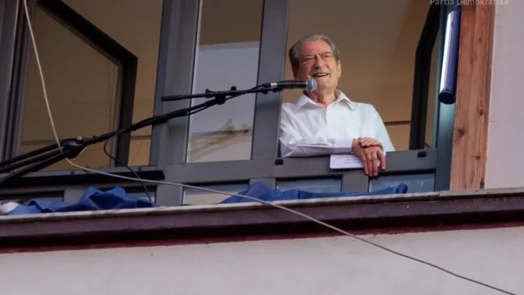 “Do të ketë të njëjtin fat si Salianji”/ Paralajmërimi i Berishës: Bardhi në burg për 3 muaj