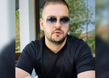 U plagos nga shpërthimi i tritolit në banesën e motrave Nikolli në Elbasan, ndërron jetë fqinji Enea Themollari