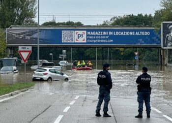 Moti i keq/ Mijëra njerëz të zhvendosur në Emilia-Romanjë, alarmi në 3 rajone të Italisë
