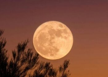 Superhëna më e madhe dhe më e ndritshme e vitit, kur dhe ku mund ta shihni?