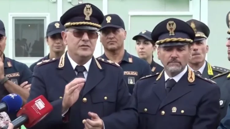 Italia merr në dorëzim kampet, flet koloneli përgjegjës për sigurinë