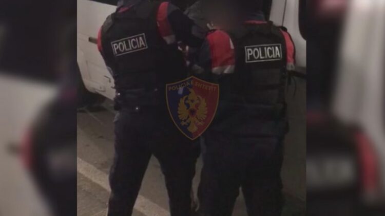 Në kërkim për shitje të lëndëve narkotike, arrestohet 33-vjeçari në Korçë (Emri)