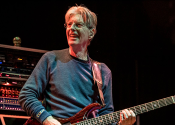 Shuhet legjenda e “The Greatful Dead”, Phil Lesh ndërron jetë në moshën 84-vjeçare