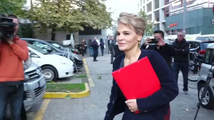 Monika Kryemadhi: Ligjërisht jam person nën hetim, SPAK nuk mund të komunikojë akuza