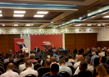 “Përballje ballore në 7 tetor”/ Kreu i PL: Ilir Meta nuk çon deputetë sufllaqesh në Parlament!