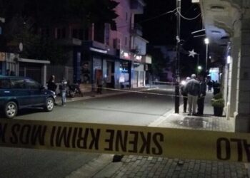 Plagosja e 40-vjeçarit në Peqin, zbardhet ngjarja, shpallet në kërkim autori
